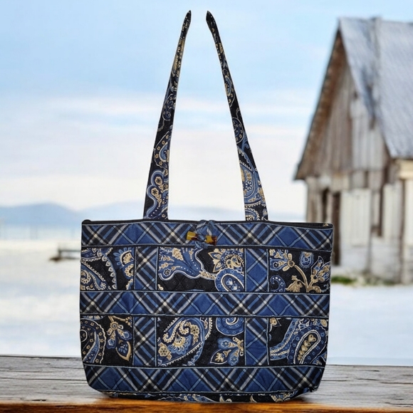 Vera Bradley Purse - Picture 1 of 9